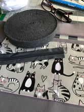 Load image into Gallery viewer, Kaitlyn Crossbody 2 Cats