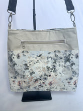 Load image into Gallery viewer, Kaitlyn Crossbody Flowers