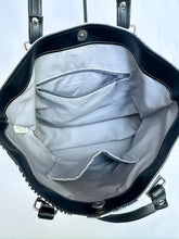 Load image into Gallery viewer, Zebra Shoulder bag