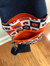 Load image into Gallery viewer, Mini Traveler Crossbody Pouch AU