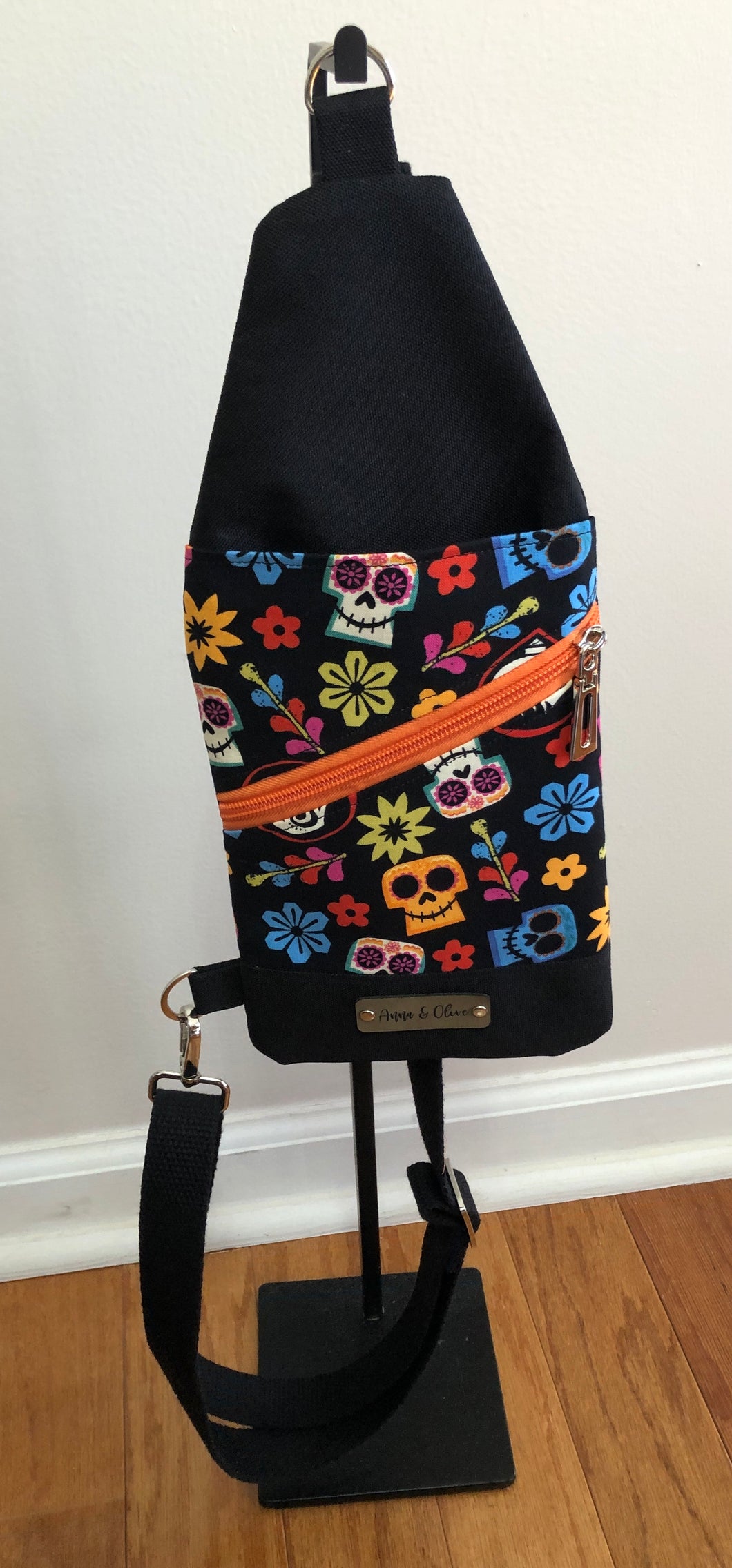 Mini Traveler Crossbody Floral Skull