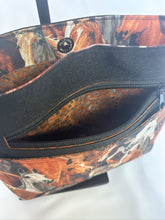 Load image into Gallery viewer, Kaitlyn Crossbody 2 Horses
