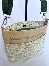 Load image into Gallery viewer, Kaitlyn Crossbody 2 Yellow Flowers
