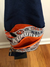 Load image into Gallery viewer, Mini Traveler Crossbody Pouch AU
