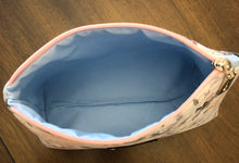 Load image into Gallery viewer, Flower Toiletries Bag
