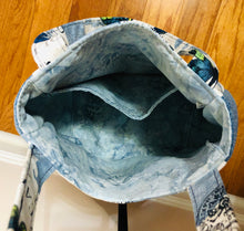 Load image into Gallery viewer, Butterfly Tote
